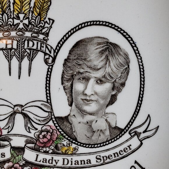 HRH Prince Charles Lady Diana Spencer British Royal Wedding Commemorative Plate - Picture 4 of 8